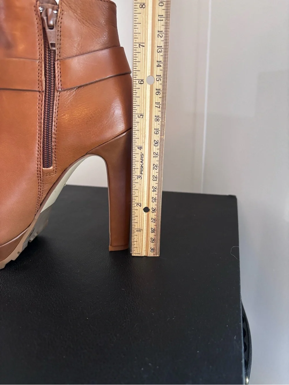 Gianni Bini Fayette O-Ring Buckle Leather Boots Cognac EUC Size 7